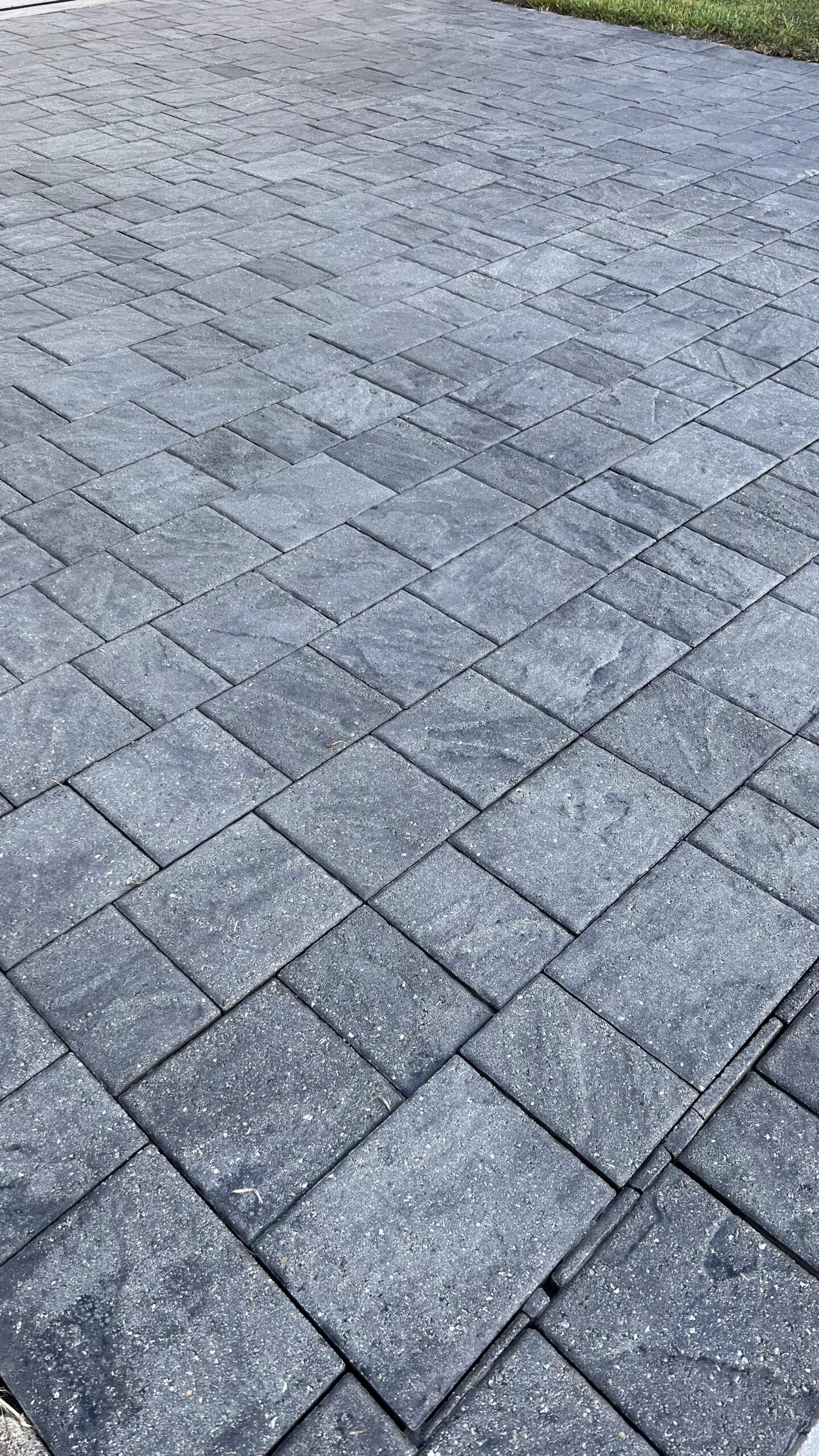 gray driveway paver sealing Miami, Pavers Sealing Expert, Paver sealing miami, pavers installation312