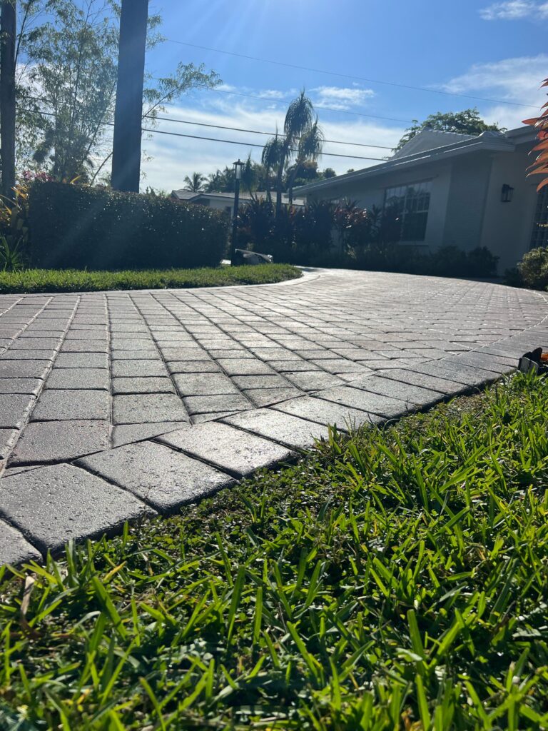 Paver Sealing Services, Pavers Sealing Expert, Paver sealing miami, pavers installation